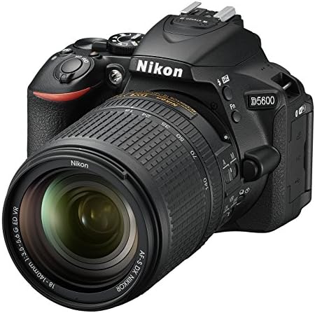 Цифров огледален фотоапарат формат DX D5600 с автофокусировкой NIKKOR 18-140 мм f/3,5-5,6 G ED VR