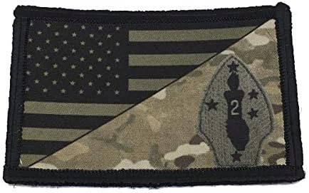 Претоварени знаме на 2-ра дивизия на морската пехота на САЩ с нашивкой морала на 2-ри морската пехота на САЩ, тактически