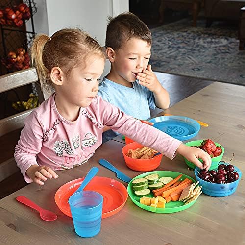 Комплект прибори за 4 човека | Комплект детски прибори включва пластмасови чаши, чинии, чаши, комплект прибори за хранене