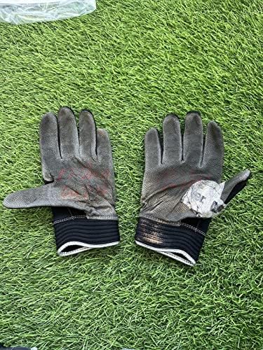 Използваните ръкавици за игра Хосе Рамиреса Кливланд Гардиън плейофите 2022 с автограф - Използваните ръкавици за игра