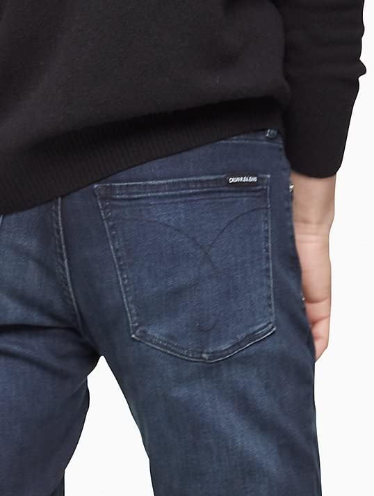 Мъжки дънки на Calvin Klein в плътно прилепнали